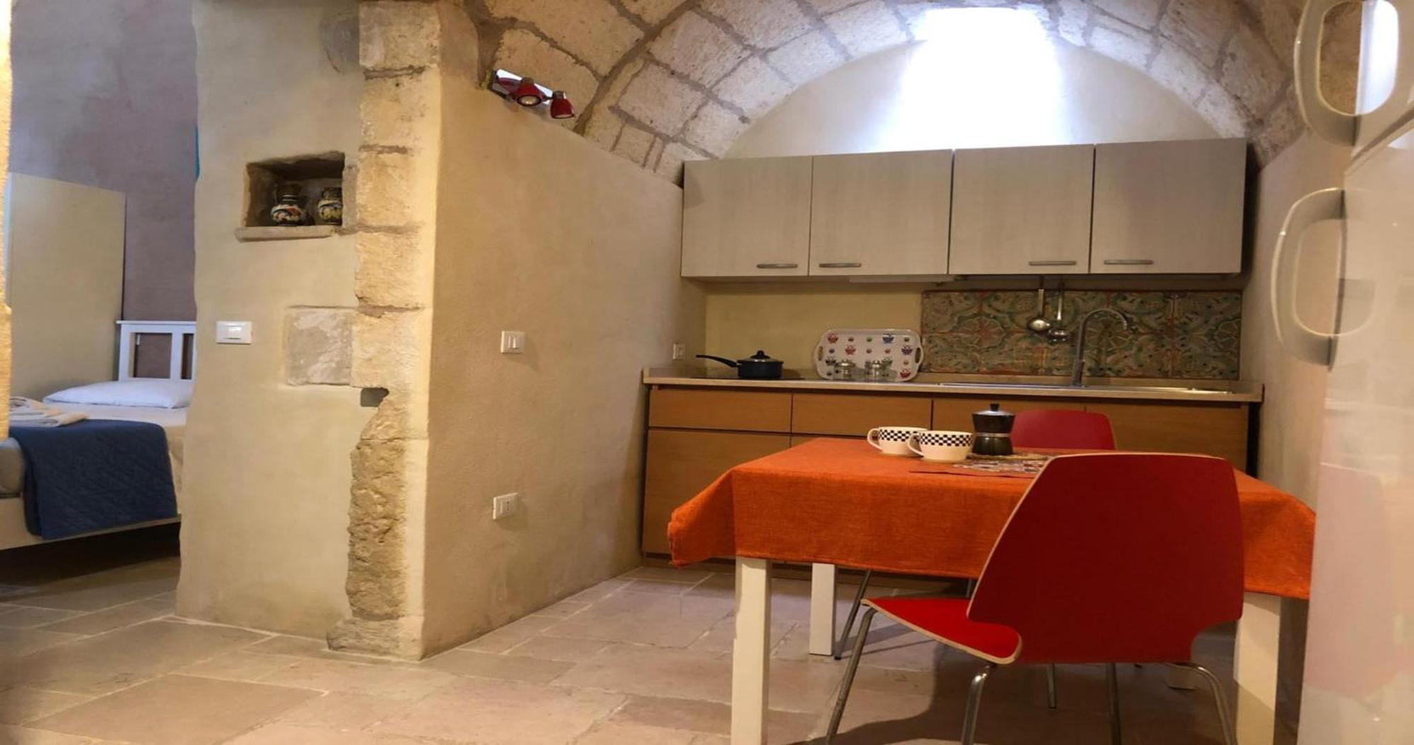 Odegos Monolocali Vico Sant'Antonio Villa การ์ปิญาโน ซาเลนติโน ภายนอก รูปภาพ