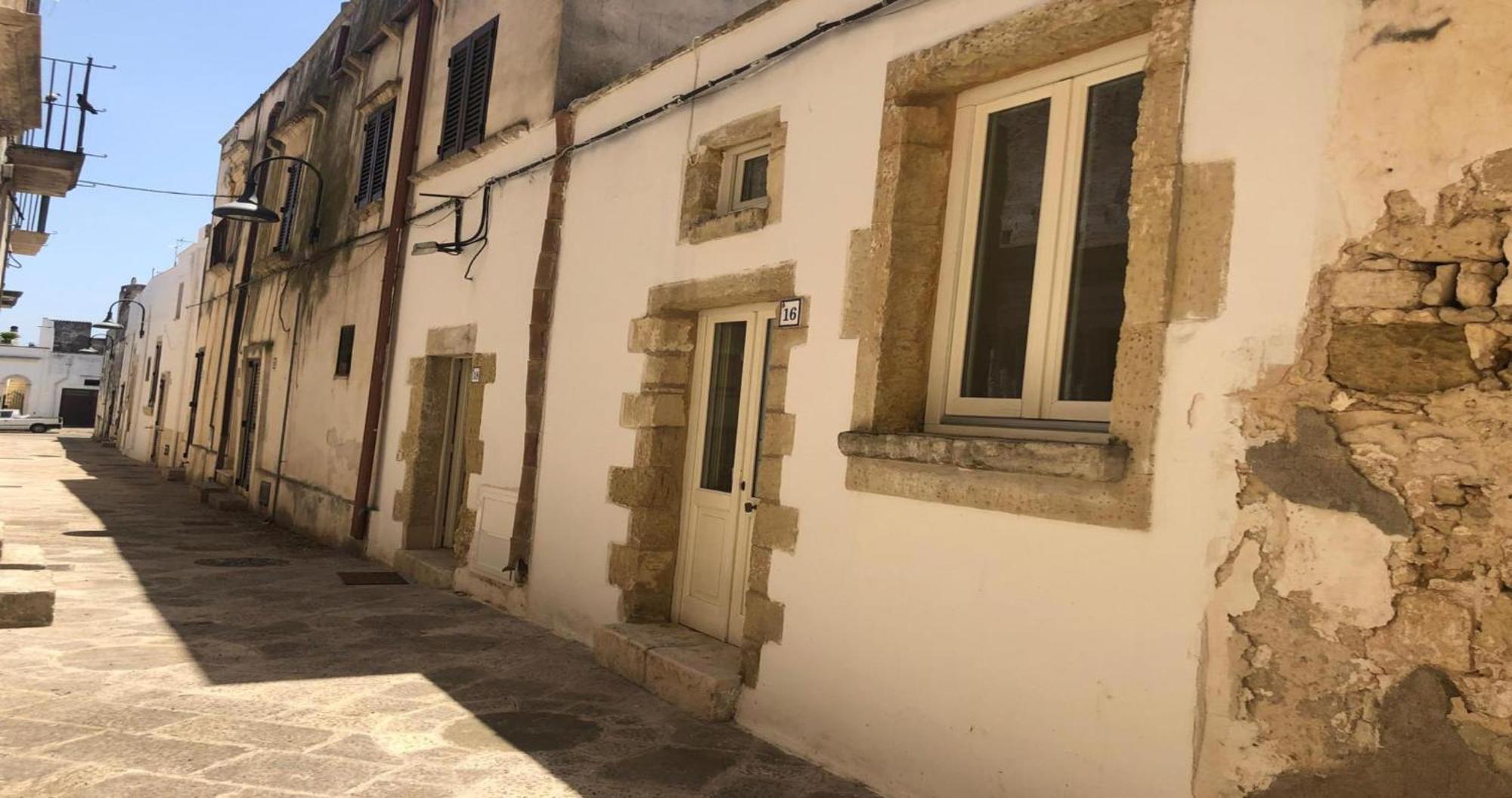 Odegos Monolocali Vico Sant'Antonio Villa การ์ปิญาโน ซาเลนติโน ภายนอก รูปภาพ